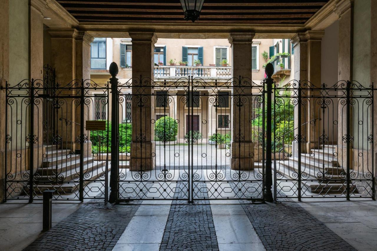 Апартаменты Antica Residenza Adua Верона Экстерьер фото